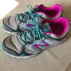 Women’s sz 11 New Balance Sneakers